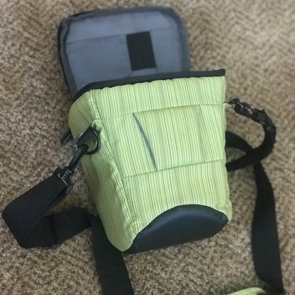 Green Camera Bag - Picture 3 of 3